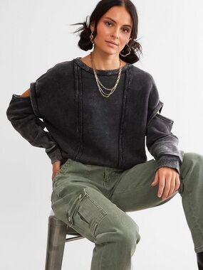 Gilded Intent Women's Black Sweatshirt Cutout Sleeve size Medium NWT The Buckle